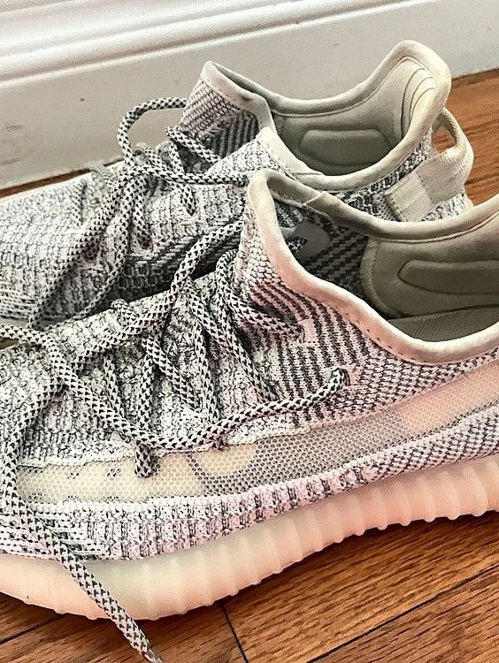 adidas Yeezy Boost 350 V2 Sneakers White & Pink US 8.5
